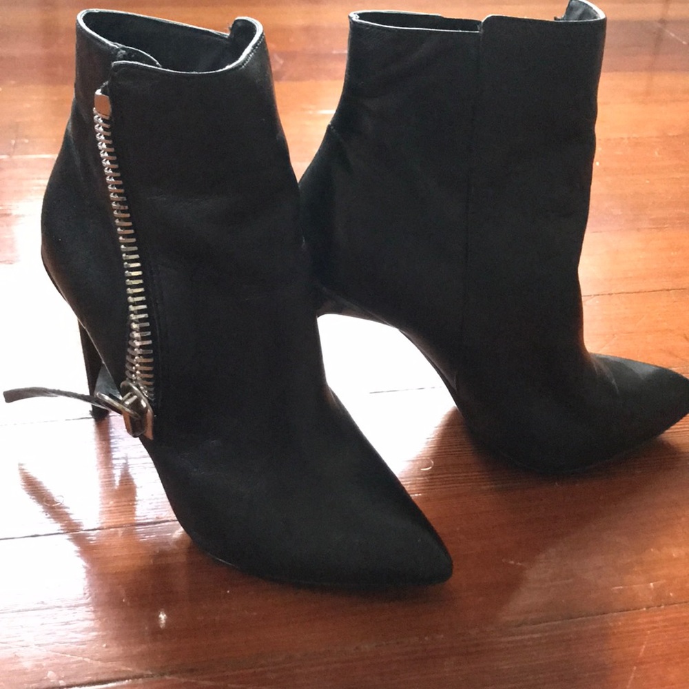 size 7 steve madden leather stilettos